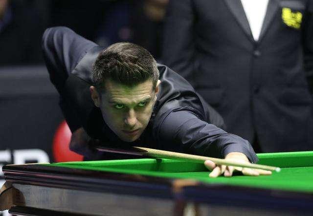 时刻表现不 时刻表现不